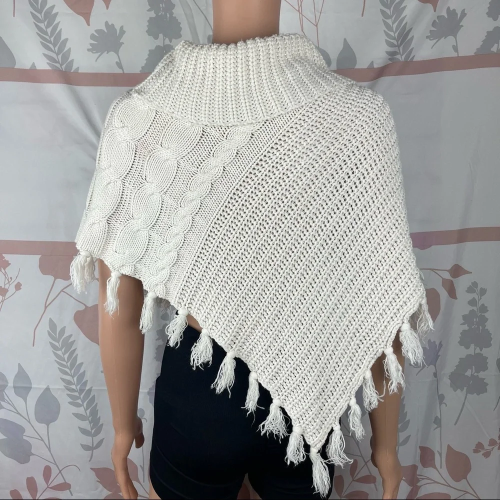 Arizona Jean Co. Cream Beige Ribbed Knit Poncho Cowl Neck Asymmetrical M (14/16) - Picture 2 of 5